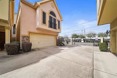 5821 Washington Avenue, Houston, TX 77007 - Photo 2