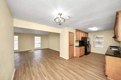 8105 Lanham Lane, Houston, TX 77075 - Photo 10
