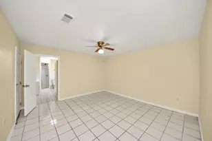 8105 Lanham Ln, Houston, TX 77075 - Photo 22