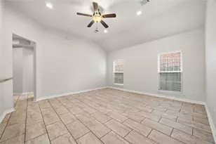 14914 Darbydale Dr, Houston, TX 77090 - Photo 8