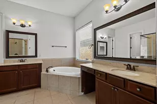 26111 Tintagel Ln, Kingwood, TX 77339 - Photo 18