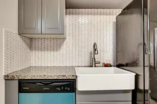 1316 Zora St, Houston, TX 77055 - Photo 8