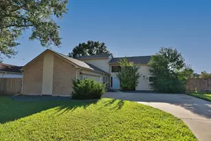 7215 Creek Crest Dr, Houston, TX 77095 - Photo 1