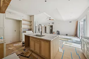 10155 Hanka Dr, Houston, TX 77043 - Photo 16