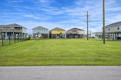 858 Palmetto Drive, Crystal Beach, TX 77650 - Photo 1