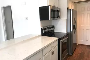 2750 Holly Hall St, Houston, TX 77054 - Photo 4