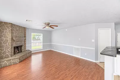 12027 Huntington Park Drive, Houston, TX 77099 - Photo 14