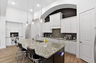 222 Promontory Ct, Montgomery, TX 77316 - Photo 10