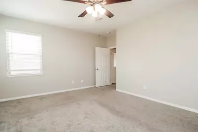 9207 Penfield Drive, Rosharon, TX 77583 - Photo 10