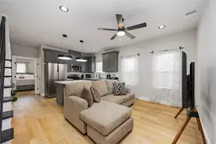 2409 Dolly Wright St, Houston, TX 77088 - Photo 4