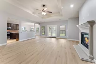 158 S Ridge Park Dr, Magnolia, TX 77354 - Photo 4