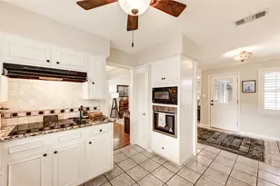 2602 Briarbrook Dr, Houston, TX 77042 - Photo 12