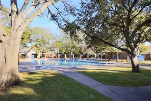 2602 Briarbrook Dr, Houston, TX 77042 - Photo 22