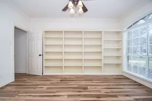 6303 Cool Water Dr, Sugar Land, TX 77479 - Photo 4