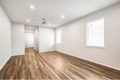 9304 Colonial Bent Court, Conroe, TX 77385 - Photo 10