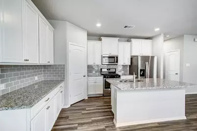 9304 Colonial Bent Court, Conroe, TX 77385 - Photo 8