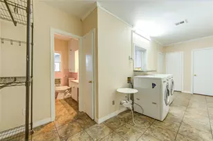 1932 W Bell St, Houston, TX 77019 - Photo 22