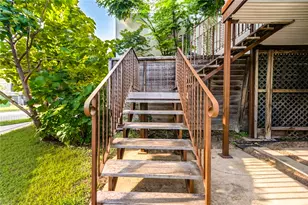 1932 W Bell St, Houston, TX 77019 - Photo 16