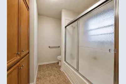 1105 E Adoue Street, Alvin, TX 77511 - Photo 8