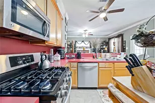 602 Beverly Cir, Stafford, TX 77477 - Photo 8