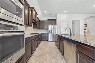 27507 Kingsland Pl Ln, Fulshear, TX 77441 - Photo 14