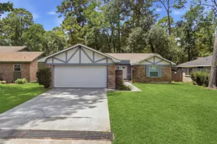 71 S Woodstock Cir Dr, The Woodlands, TX 77381 - Photo 2