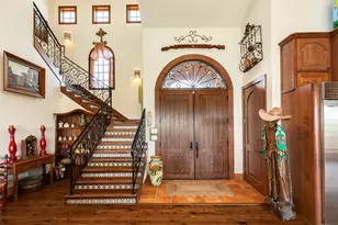 506 Sunset Cir, Tiki Island, TX 77554 - Photo 4