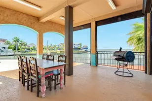 506 Sunset Cir, Tiki Island, TX 77554 - Photo 30