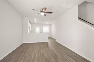 15626 Coneflower Hls Dr, Houston, TX 77090 - Photo 4