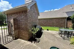 14834 Ashford Springs Ln, Humble, TX 77396 - Photo 2