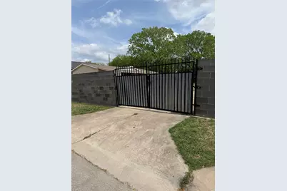 1125 Brookswood Avenue, Austin, TX 78721 - Photo 1