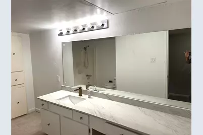 359 N Post Oak Lane #220, Houston, TX 77024 - Photo 20