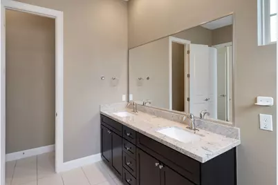 1030 W 26th Street #C, Houston, TX 77008 - Photo 24