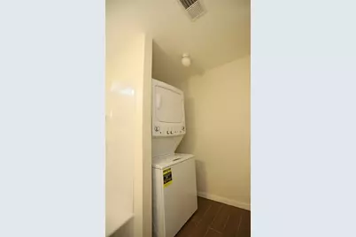 701 1/2 Highland Street #3, Houston, TX 77009 - Photo 10
