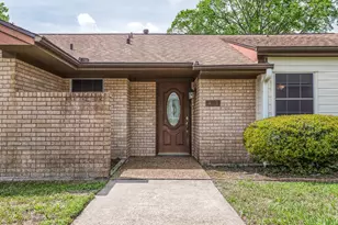 407 W Glenn St, Bellville, TX 77418 - Photo 2