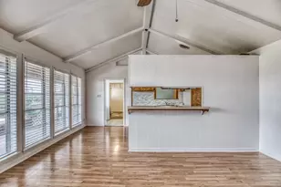 407 W Glenn St, Bellville, TX 77418 - Photo 8