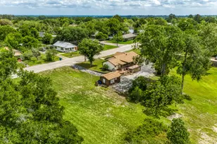 407 W Glenn St, Bellville, TX 77418 - Photo 42