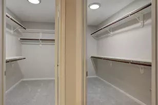 10 Heathstone Pl, The Woodlands, TX 77381 - Photo 10