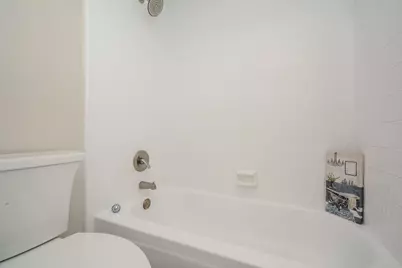 10 Heathstone Place, The Woodlands, TX 77381 - Photo 14