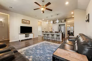 2004 Dumfries Dr, Bryan, TX 77807 - Photo 12