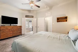 2004 Dumfries Dr, Bryan, TX 77807 - Photo 14
