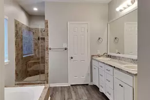 4627 Natural Bridge Dr, Houston, TX 77345 - Photo 10