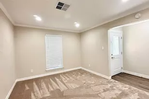 109 Houston St, Angleton, TX 77515 - Photo 6