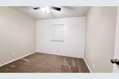 109 Houston Street, Angleton, TX 77515 - Photo 22