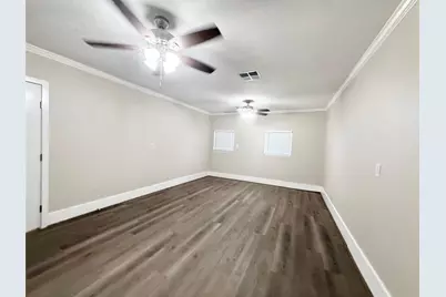 109 Houston Street, Angleton, TX 77515 - Photo 18