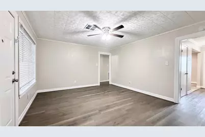 109 Houston Street, Angleton, TX 77515 - Photo 8