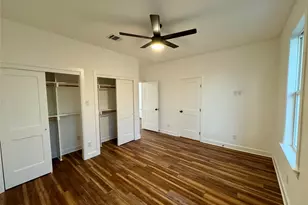2119 Ave O 1/2, Galveston, TX 77550 - Photo 10