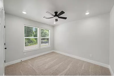 116 Sun City Lane, Conroe, TX 77304 - Photo 22