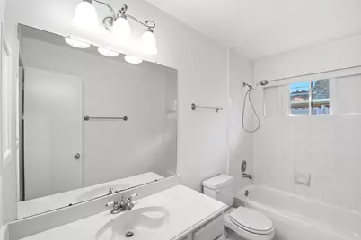 16918 Serenity Cove Circle, Friendswood, TX 77546 - Photo 34