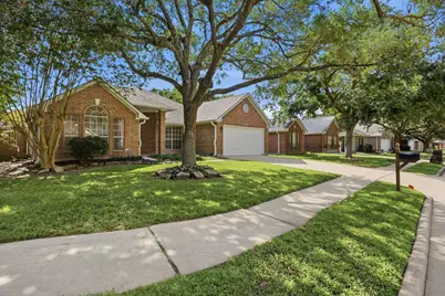 16918 Serenity Cove Circle, Friendswood, TX 77546 - Photo 2